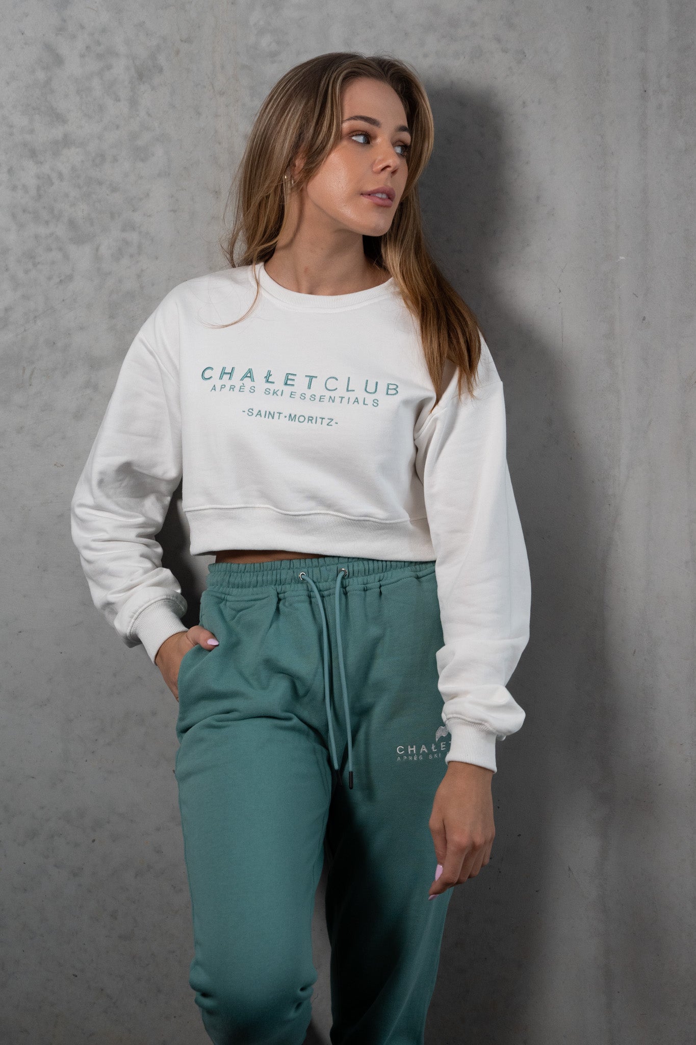 Cropped Sweatshirt - White